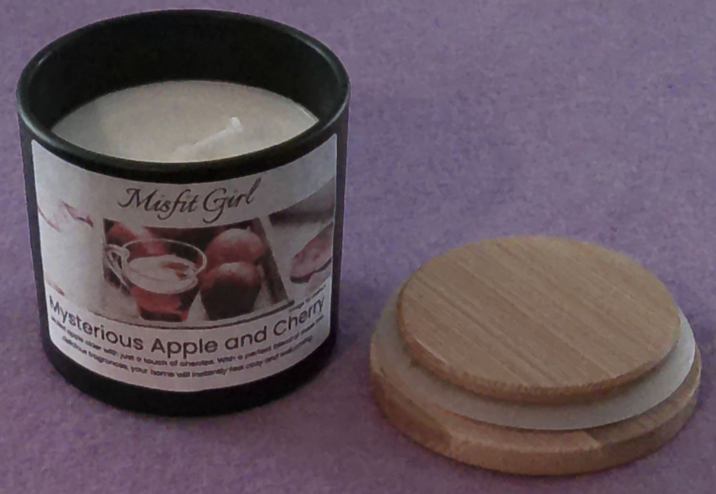 Mysterious Apple and Cherry 4 oz. Candle